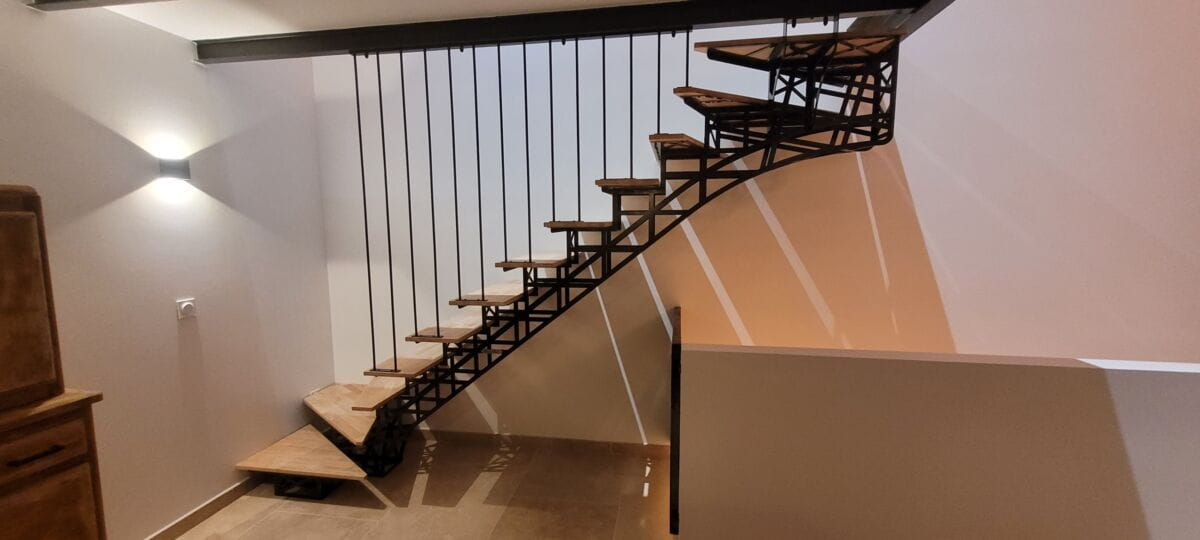 Escalier droit avec palier